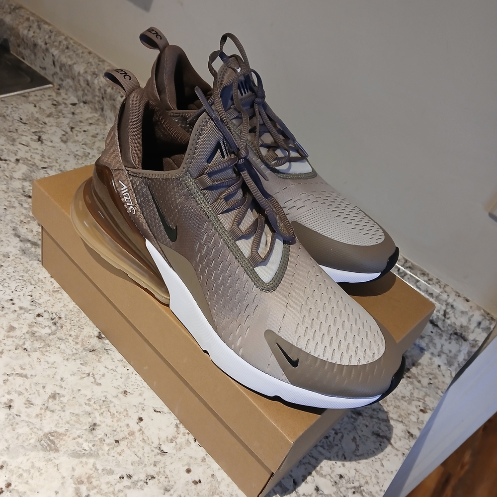 Nike Air Max 270 Men's Shoes - Brown